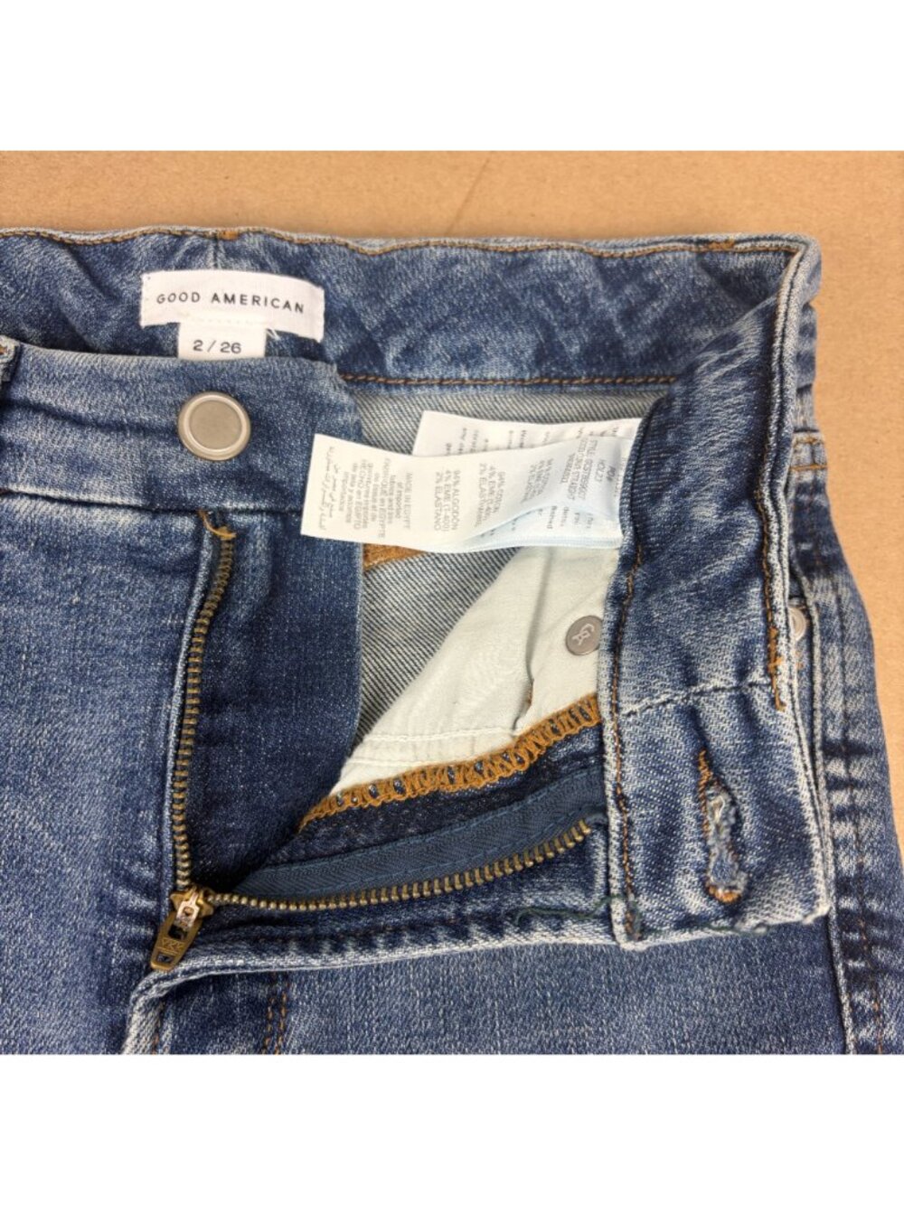 Good American Good Curve Step Hem Straight Leg Jeans Womens 2/26 Indigo Blue - Picture 3 of 11